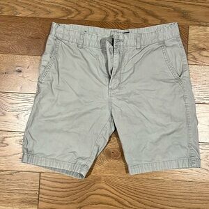 Men’s Cotton On Gray Shorts Size 32